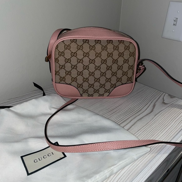 Classic pink Gucci - Picture 1 of 2